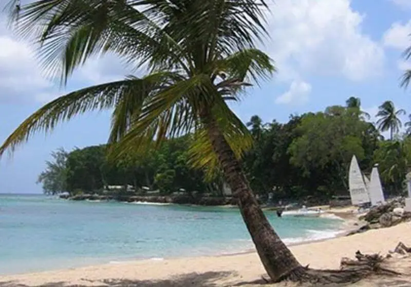 هتل Starfish Discovery Bay