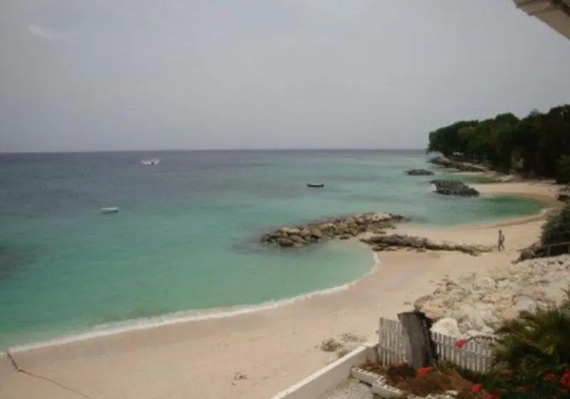 هتل Starfish Discovery Bay