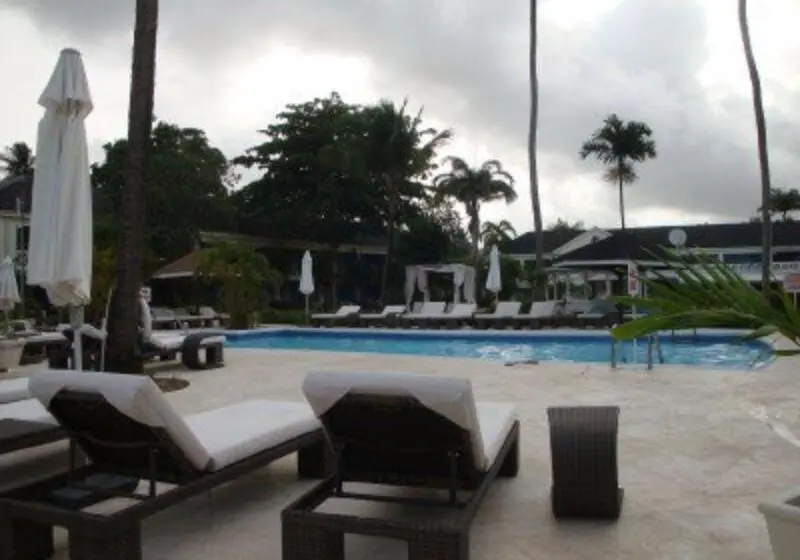 هتل Starfish Discovery Bay