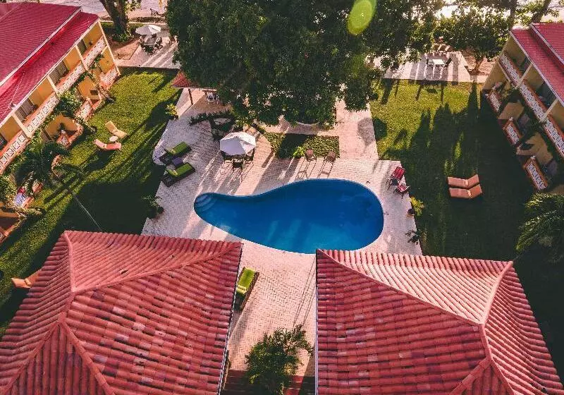 호텔 Sunset Shores Beach