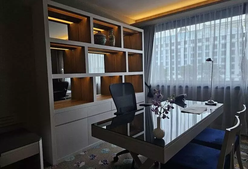 Concorde Hotel Singapore