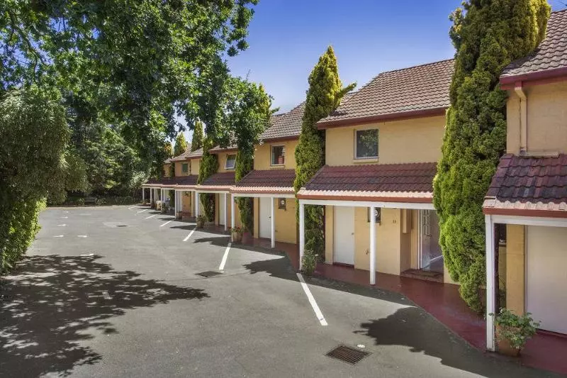 Elphin Serviced Apartments