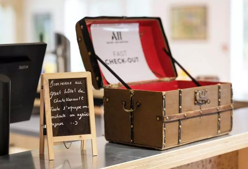 Greet Hotel Chatellerault