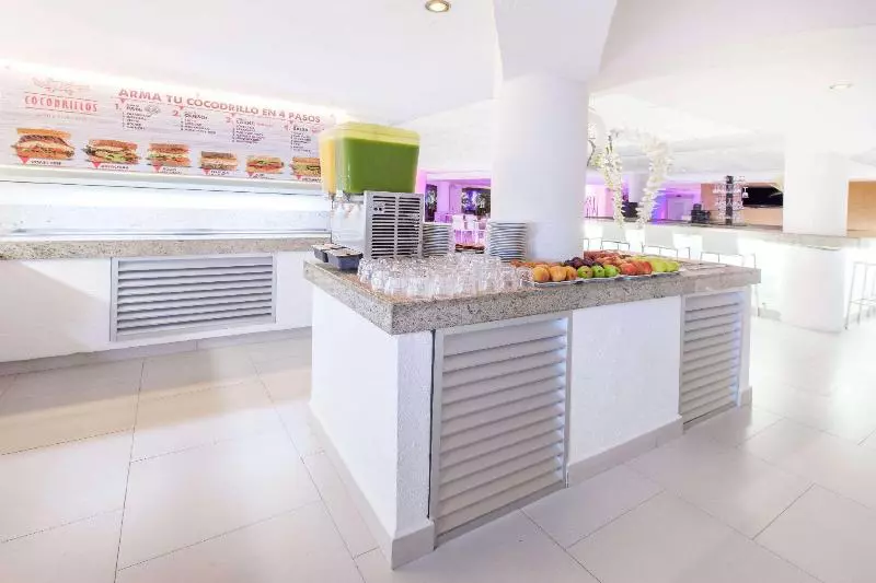 호텔 Adhara Express