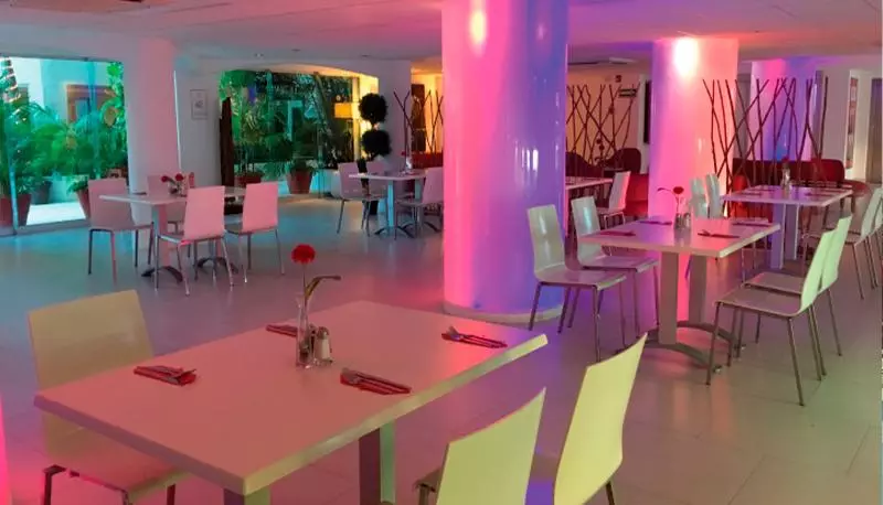 호텔 Adhara Express