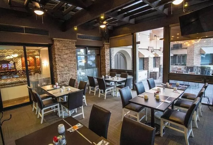 בית מלון כפרי Araiza Mexicali