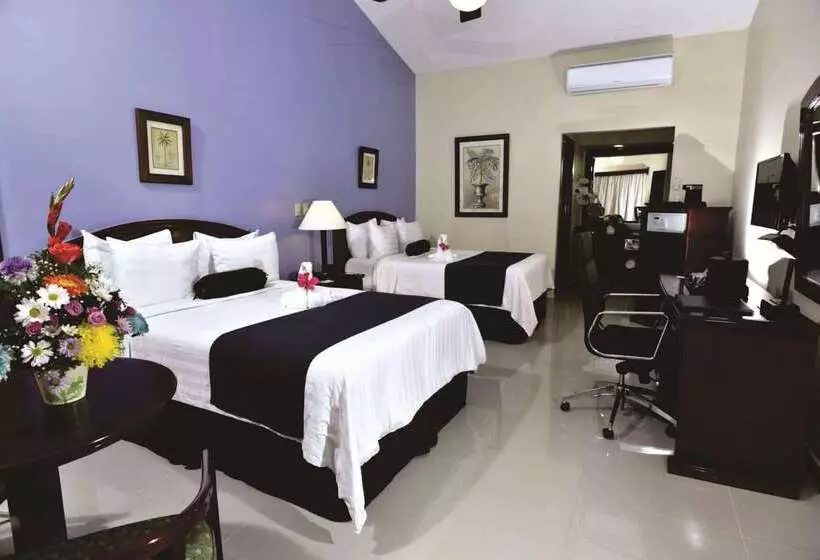 호텔 Best Western Plus Belize Biltmore Plaza