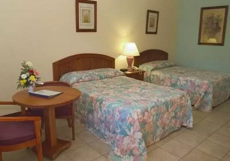 호텔 Best Western Plus Belize Biltmore Plaza
