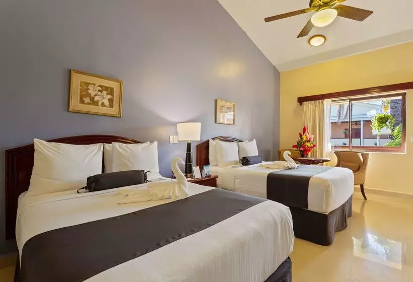호텔 Best Western Plus Belize Biltmore Plaza