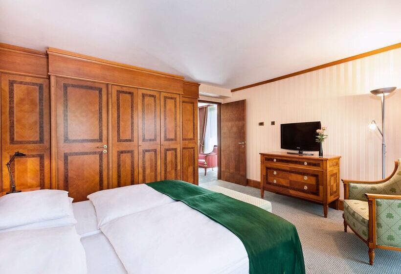 Best Western Premier Grand Hotel Russischer Hof