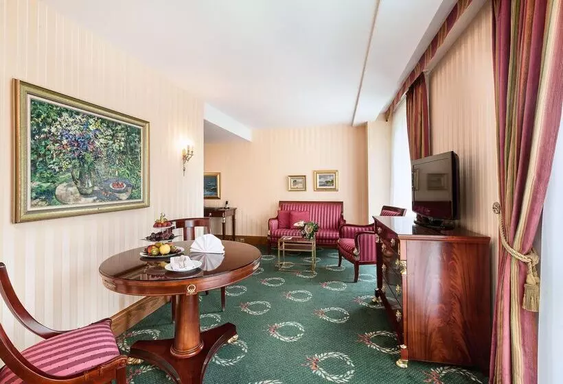 Best Western Premier Grand Hotel Russischer Hof