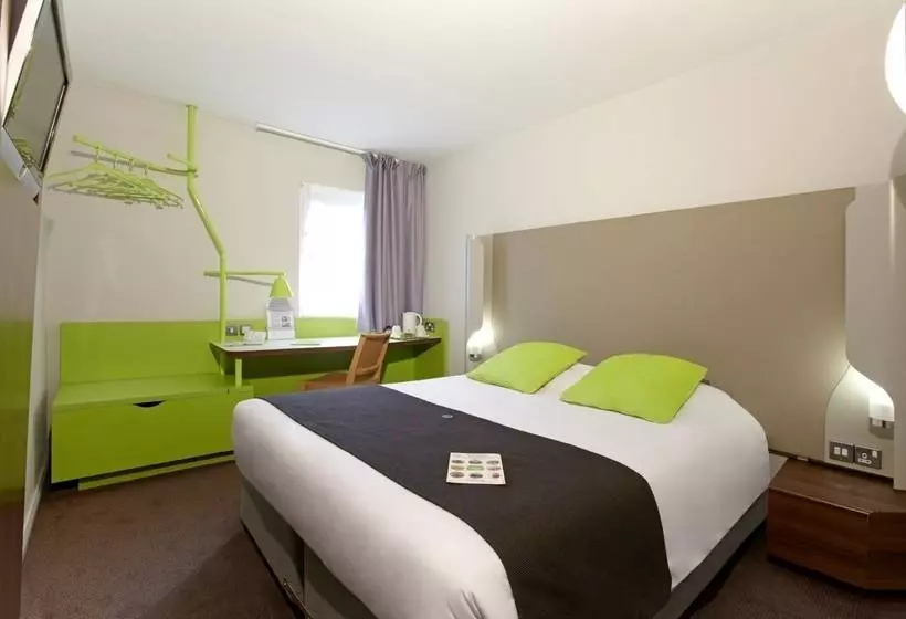 ホテル Campanile  Swindon