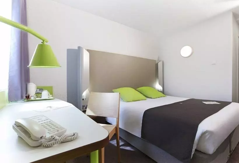 ホテル Campanile  Swindon