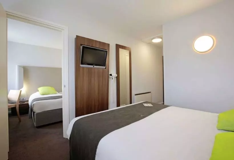 ホテル Campanile  Swindon