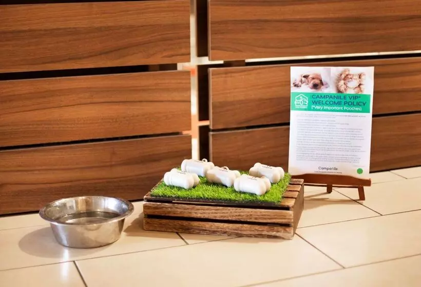 ホテル Campanile  Swindon