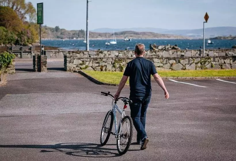 Eccles Hotel And Spa