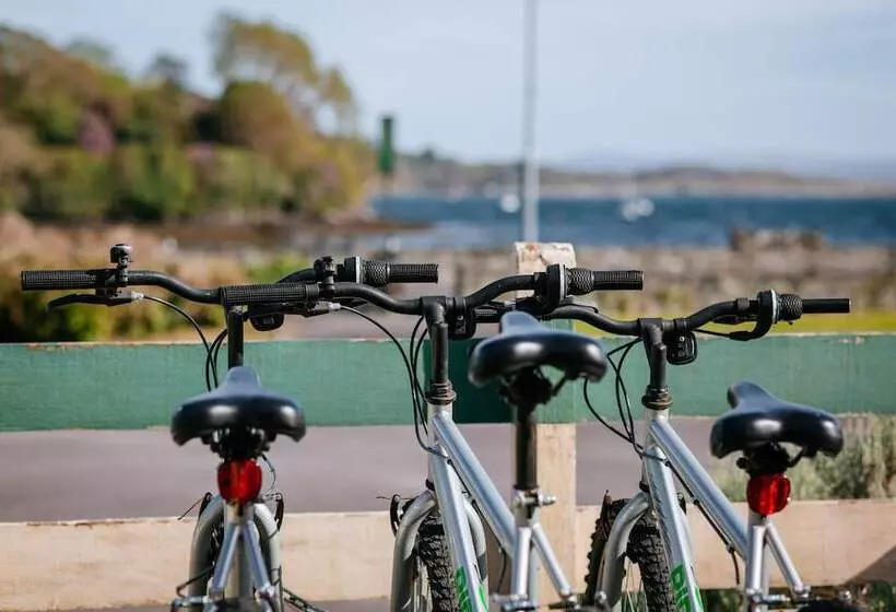 Eccles Hotel And Spa