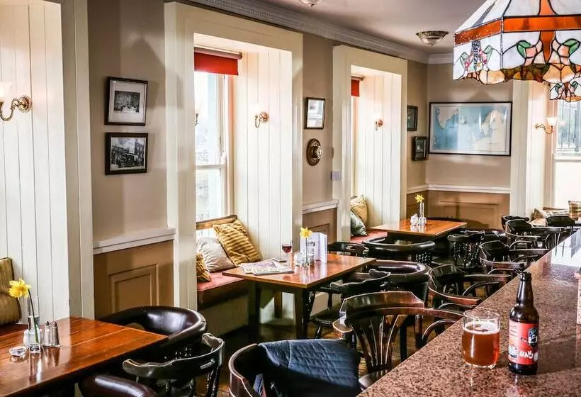 Eccles Hotel And Spa