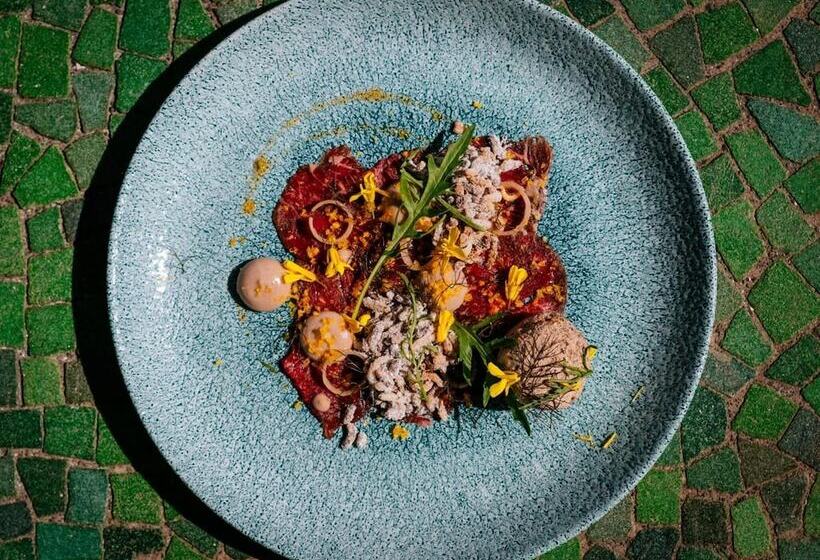 Eccles Hotel And Spa