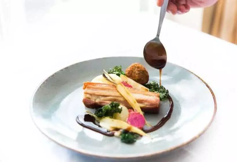 Eccles Hotel And Spa