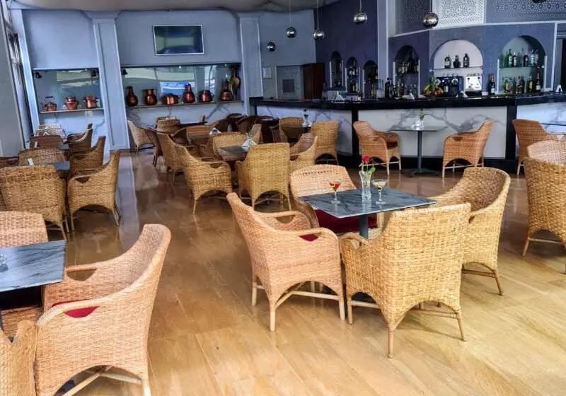 Hotel El Oumnia Puerto & Spa