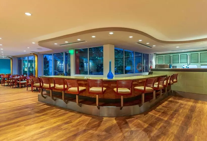 Grand Hotel Guayaquil, Ascend Hotel Collection