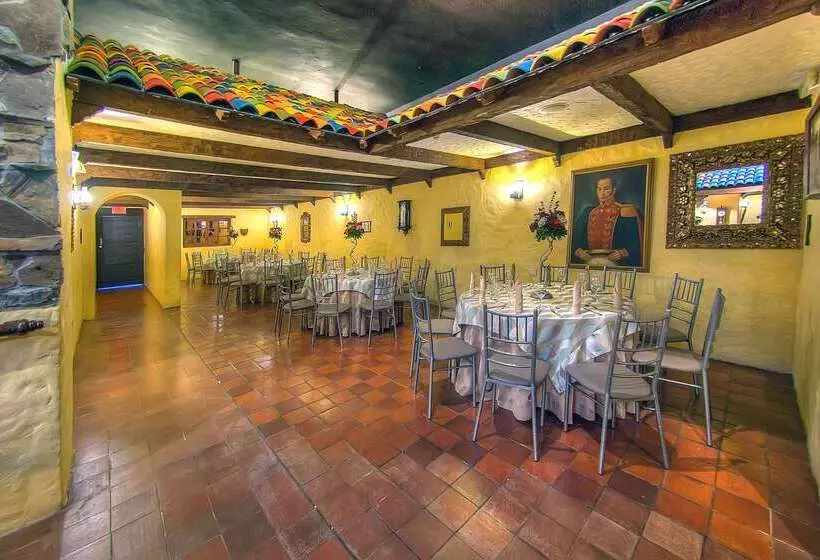 Grand Hotel Guayaquil, Ascend Hotel Collection