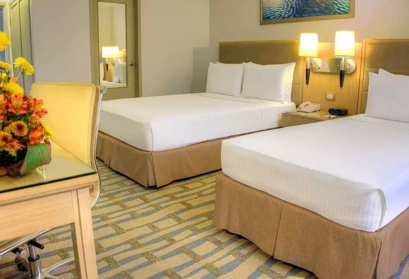 Grand Hotel Guayaquil, Ascend Hotel Collection