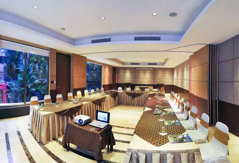 Grand Hotel Guayaquil, Ascend Hotel Collection