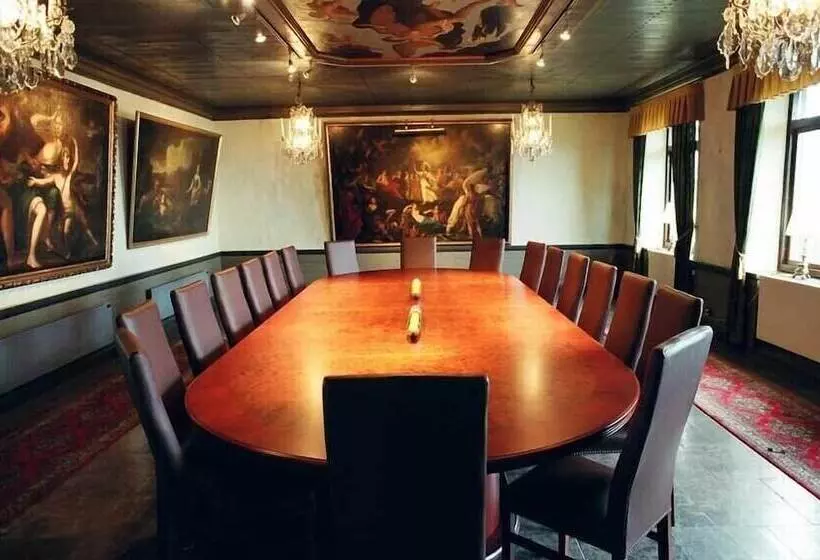 Hotelli Gyllene Uttern