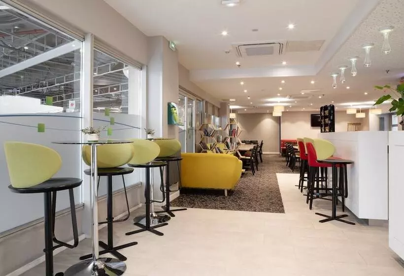 هتل Holiday Inn Express Amiens, An Ihg