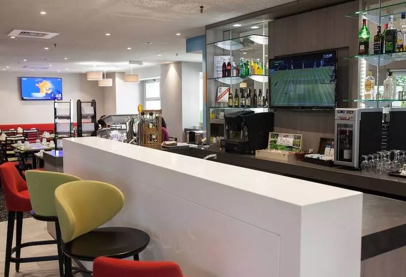 هتل Holiday Inn Express Amiens, An Ihg
