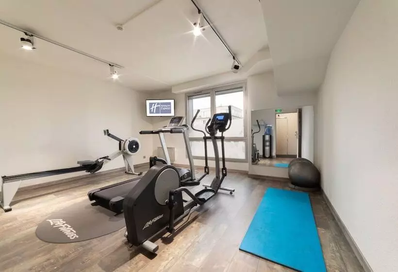 هتل Holiday Inn Express Amiens, An Ihg