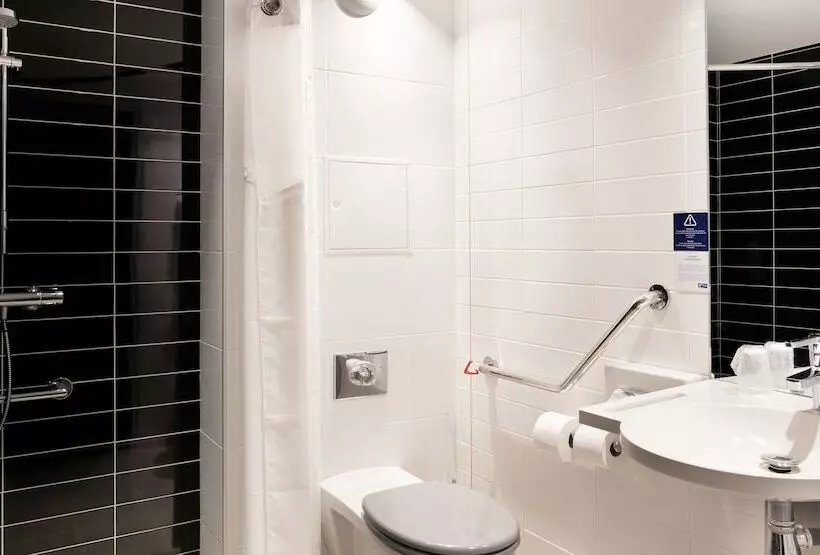 هتل Holiday Inn Express Amiens, An Ihg