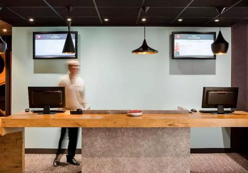 ホテル Ibis Maine Montparnasse