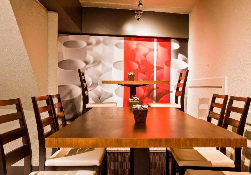 ホテル Ibis Maine Montparnasse