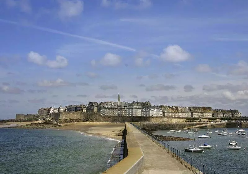 هتل Ibis Saint Malo Plage