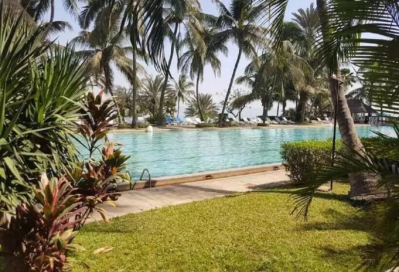 酒店 Jardin Savana Dakar