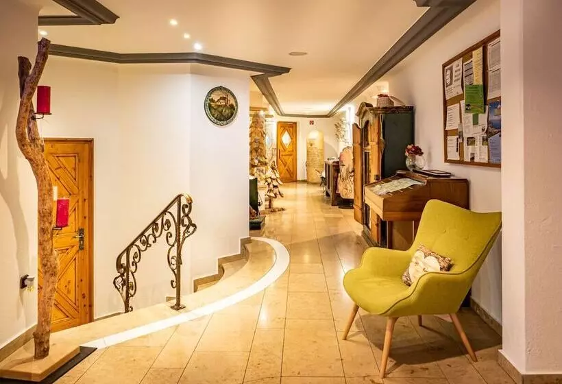 ホテル Mäsers Allgäuherz