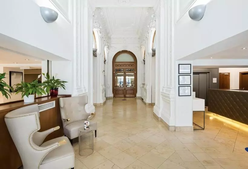 호텔 Rathauspark Wien, A Member Of Radisson Individuals