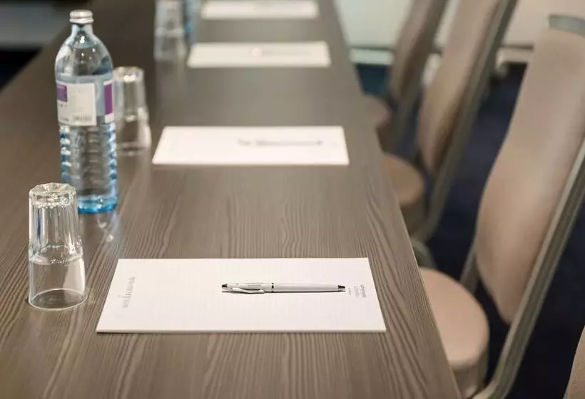 호텔 Rathauspark Wien, A Member Of Radisson Individuals