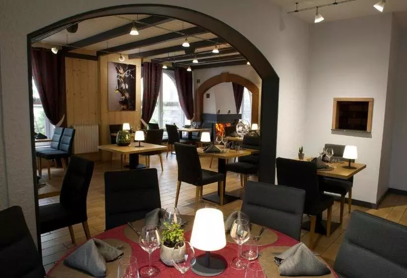 ホテル Restaurant Du Haut Du Roc