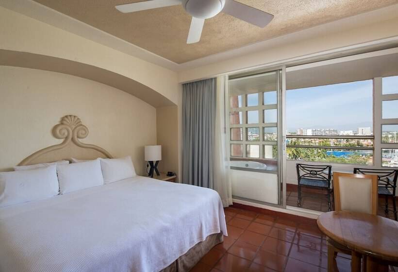 منتجع Club Regina Puerto Vallarta