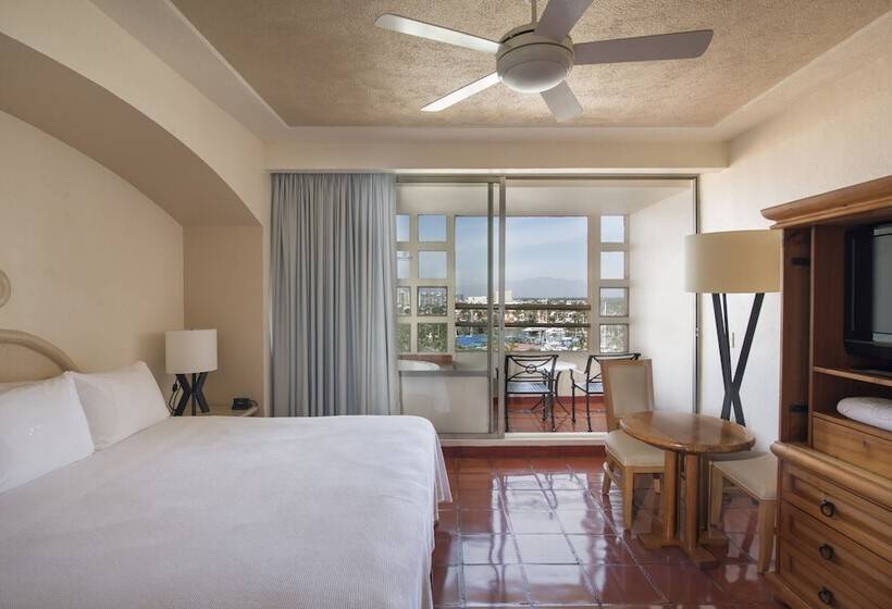منتجع Club Regina Puerto Vallarta