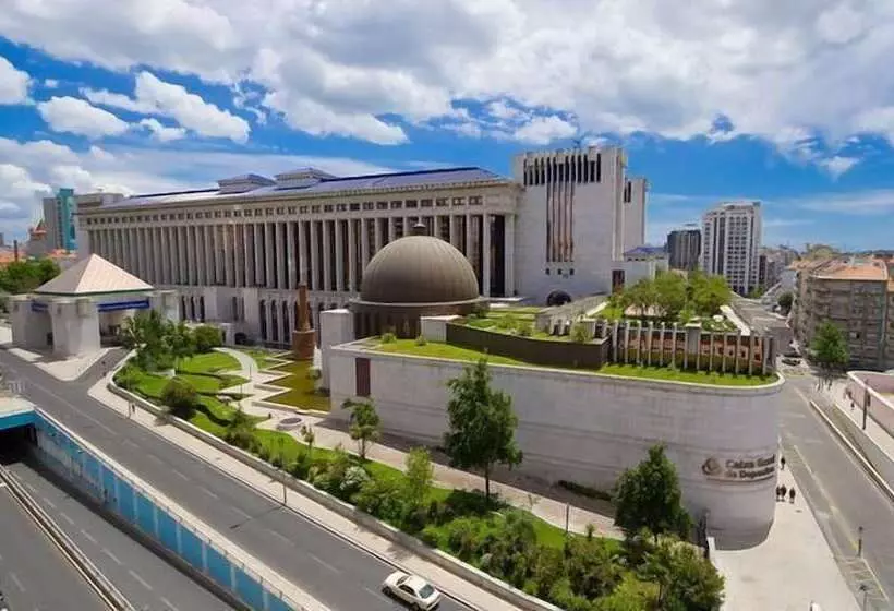 Hotel Alif Campo Pequeno