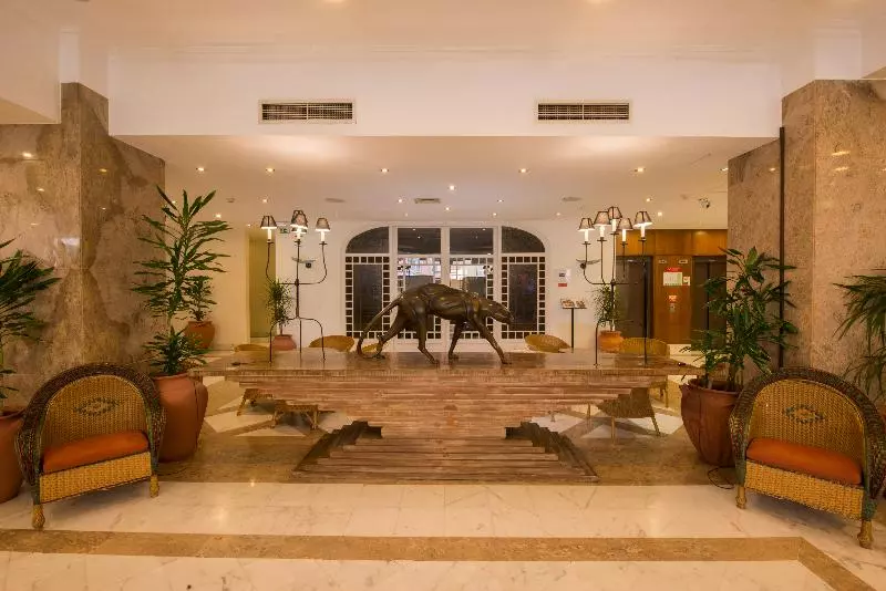 هتل Holiday Inn Express And Suites Lisbon Principe Real By Ihg