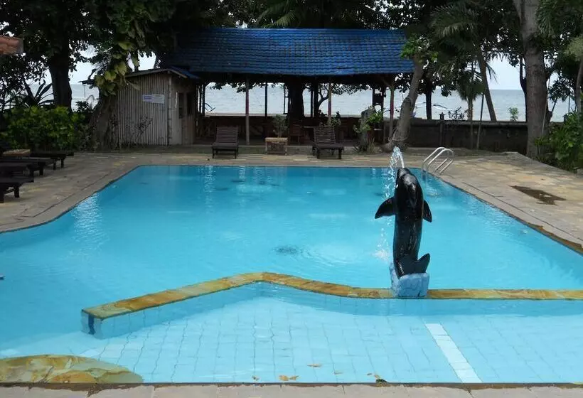 Отель Bali Lovina Beach Cottages