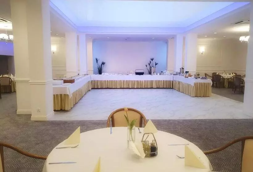 호텔 Gromada Arka Lux