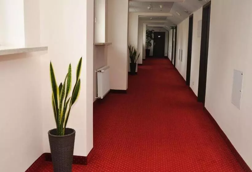 호텔 Gromada Arka Lux