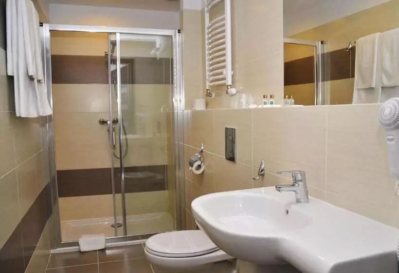 호텔 Gromada Arka Lux